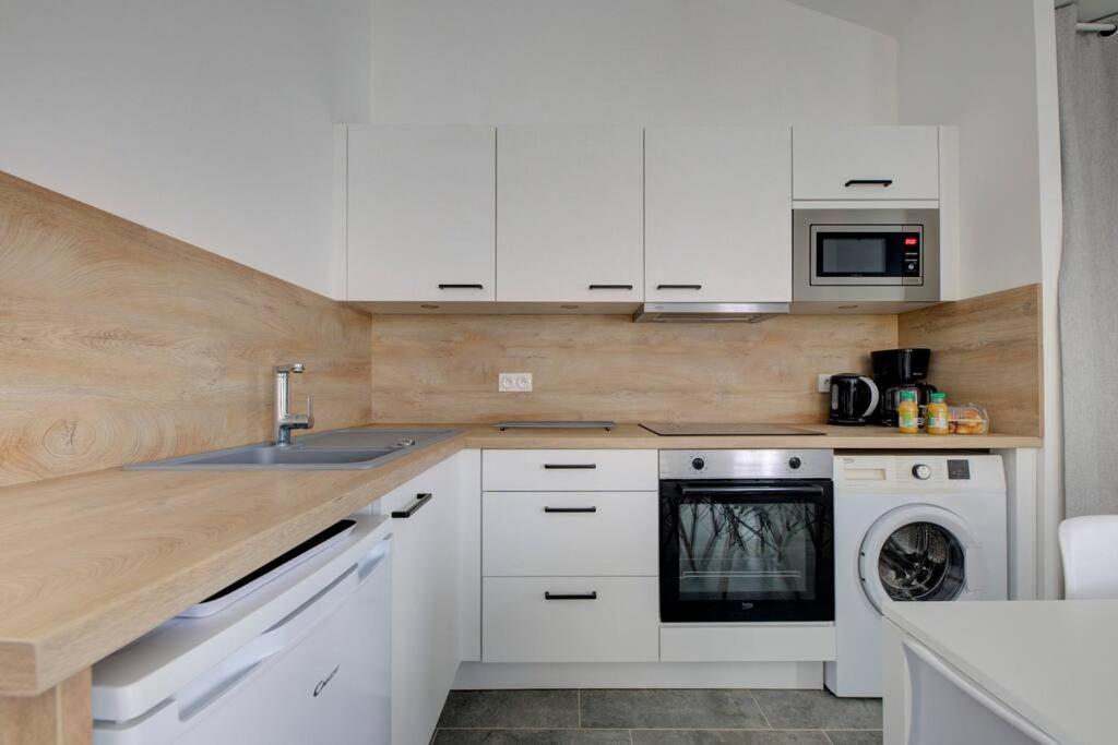 Les Forges Fond Apartment Avoine Ngoại thất bức ảnh